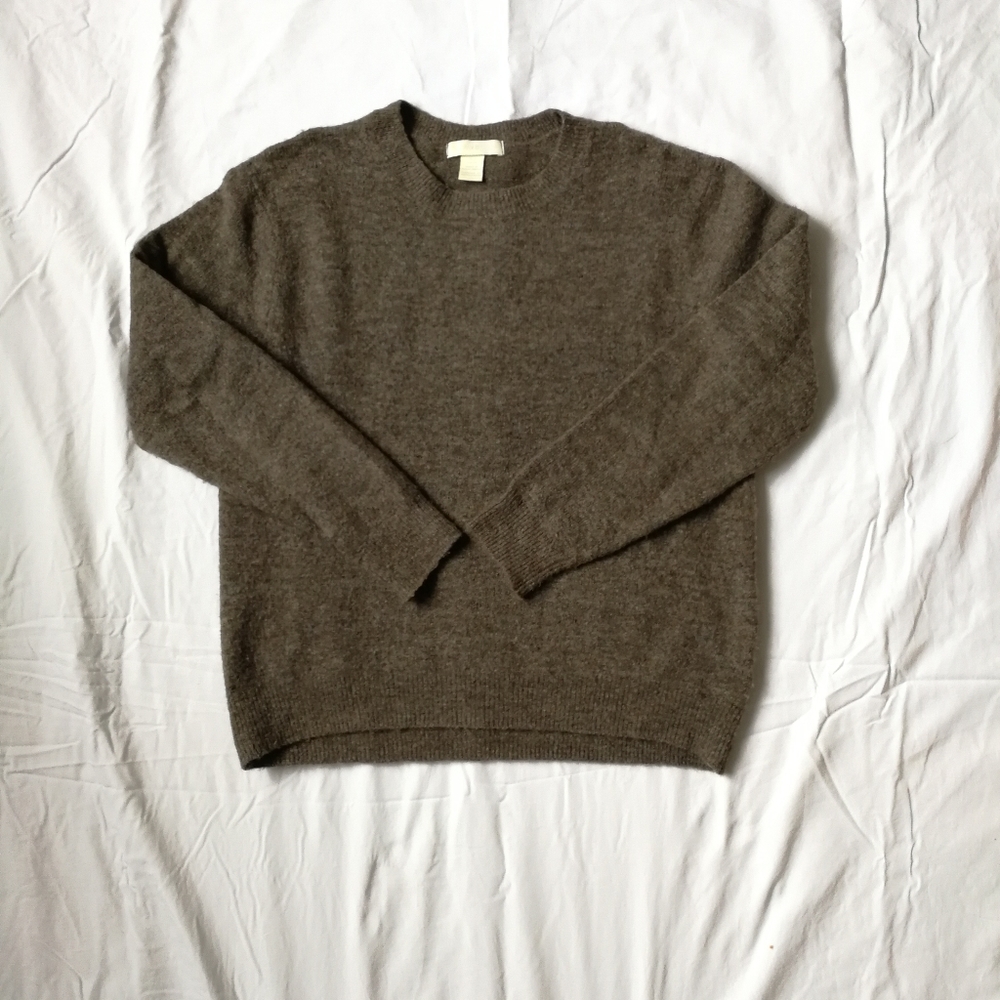 H&M crew neck sweater XS